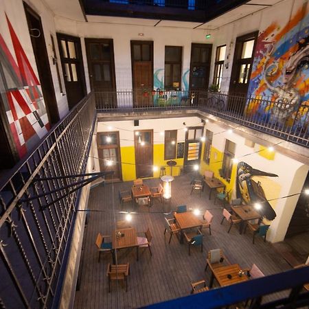 Hostel Cornel Тімішоара Екстер'єр фото