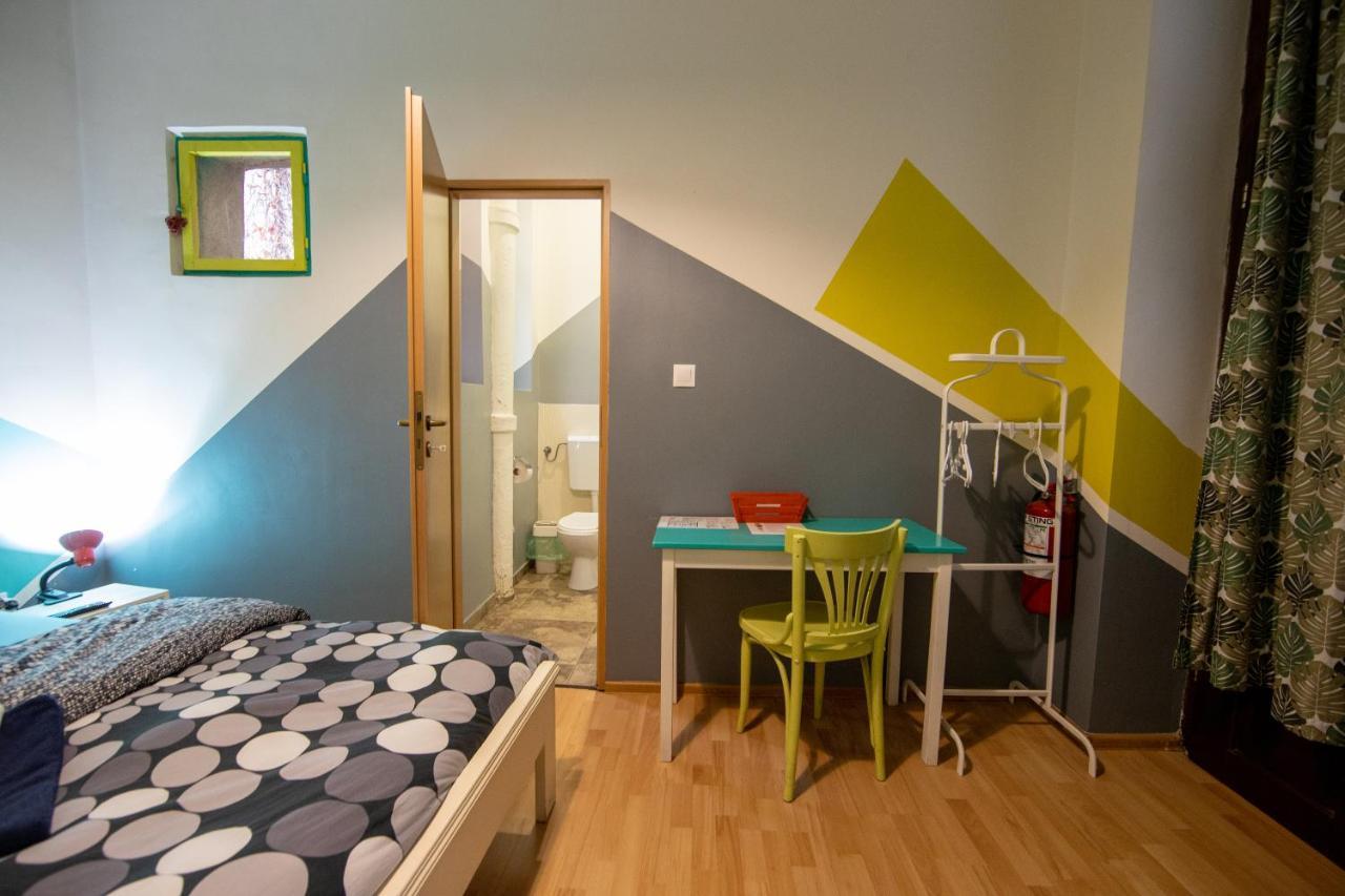 Hostel Cornel Тімішоара Екстер'єр фото