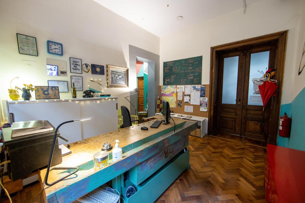 Hostel Cornel Тімішоара Екстер'єр фото
